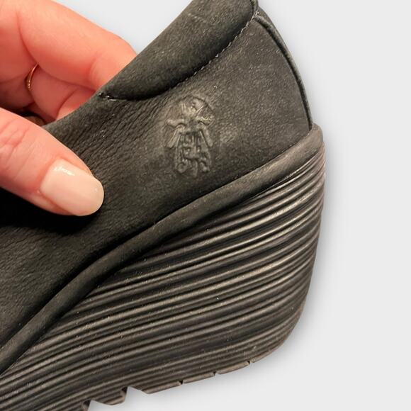 FLY LONDON Yumi Platform Wedge Bootie Women’s 39/8.5 Lace-Up Black Suede Chunky - Picture 8 of 11